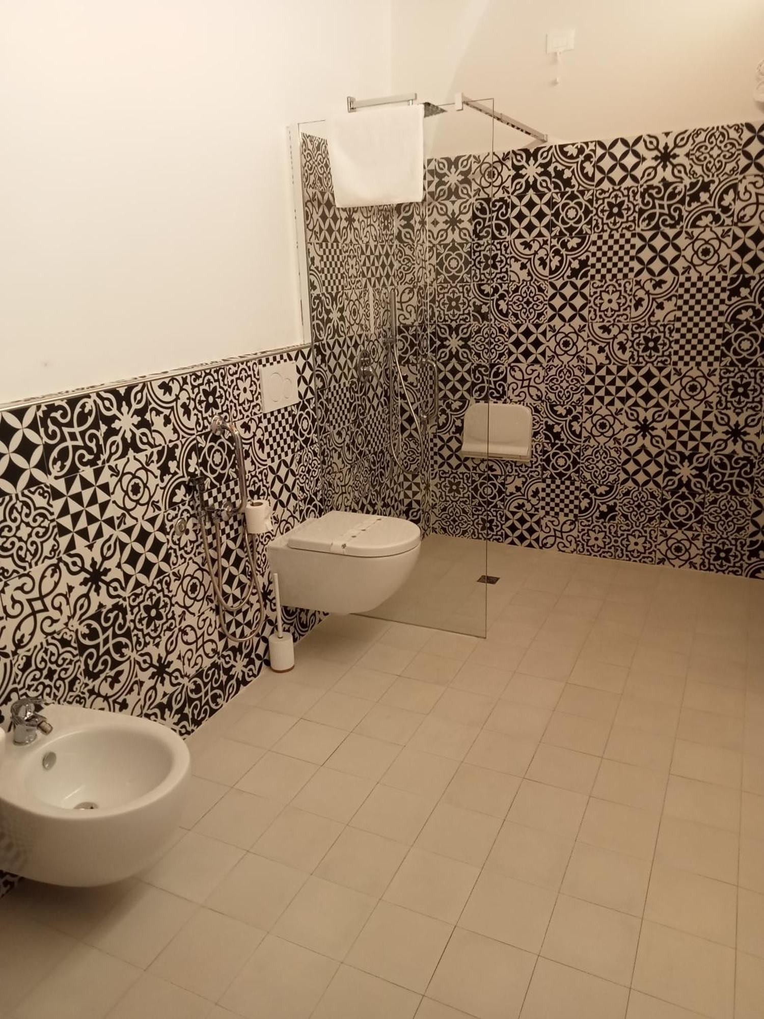 Dimora Donna Dora - Albergo Diffuso San Martino in Pensilis Екстериор снимка